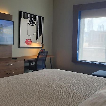 Holiday Inn Express & Suites - Charlotte - South End By Ihg Exteriér fotografie