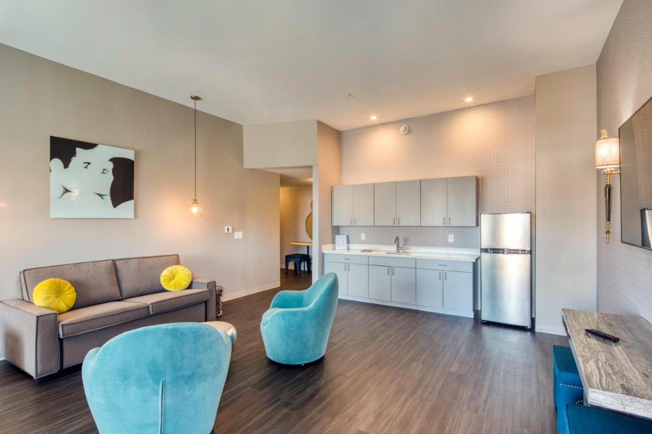 Holiday Inn Express & Suites - Charlotte - South End By Ihg Exteriér fotografie