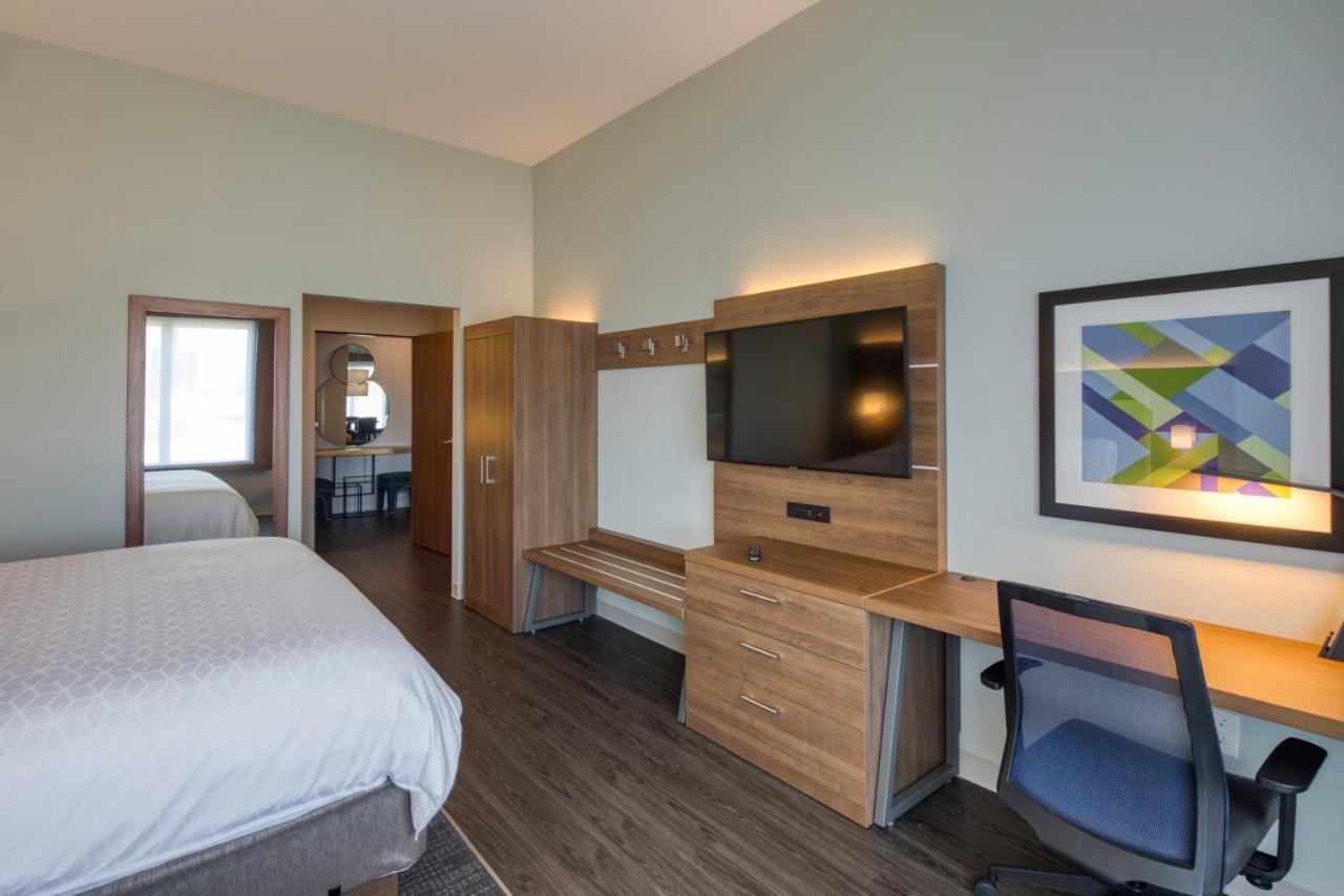 Holiday Inn Express & Suites - Charlotte - South End By Ihg Exteriér fotografie