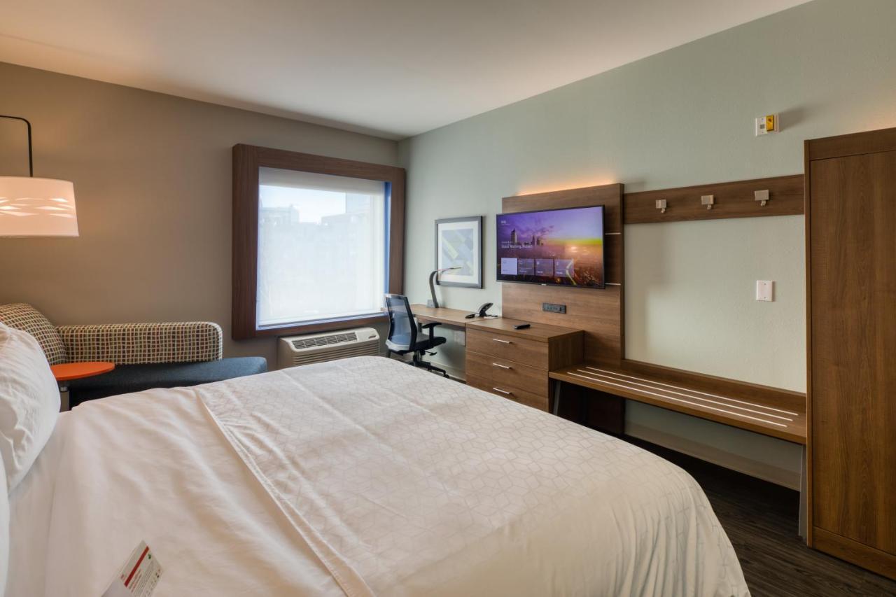 Holiday Inn Express & Suites - Charlotte - South End By Ihg Exteriér fotografie