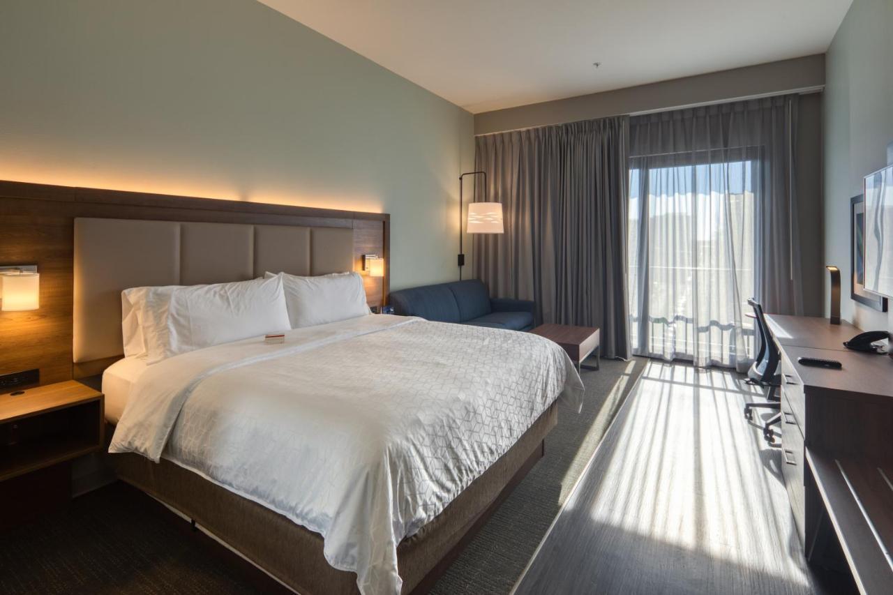 Holiday Inn Express & Suites - Charlotte - South End By Ihg Exteriér fotografie