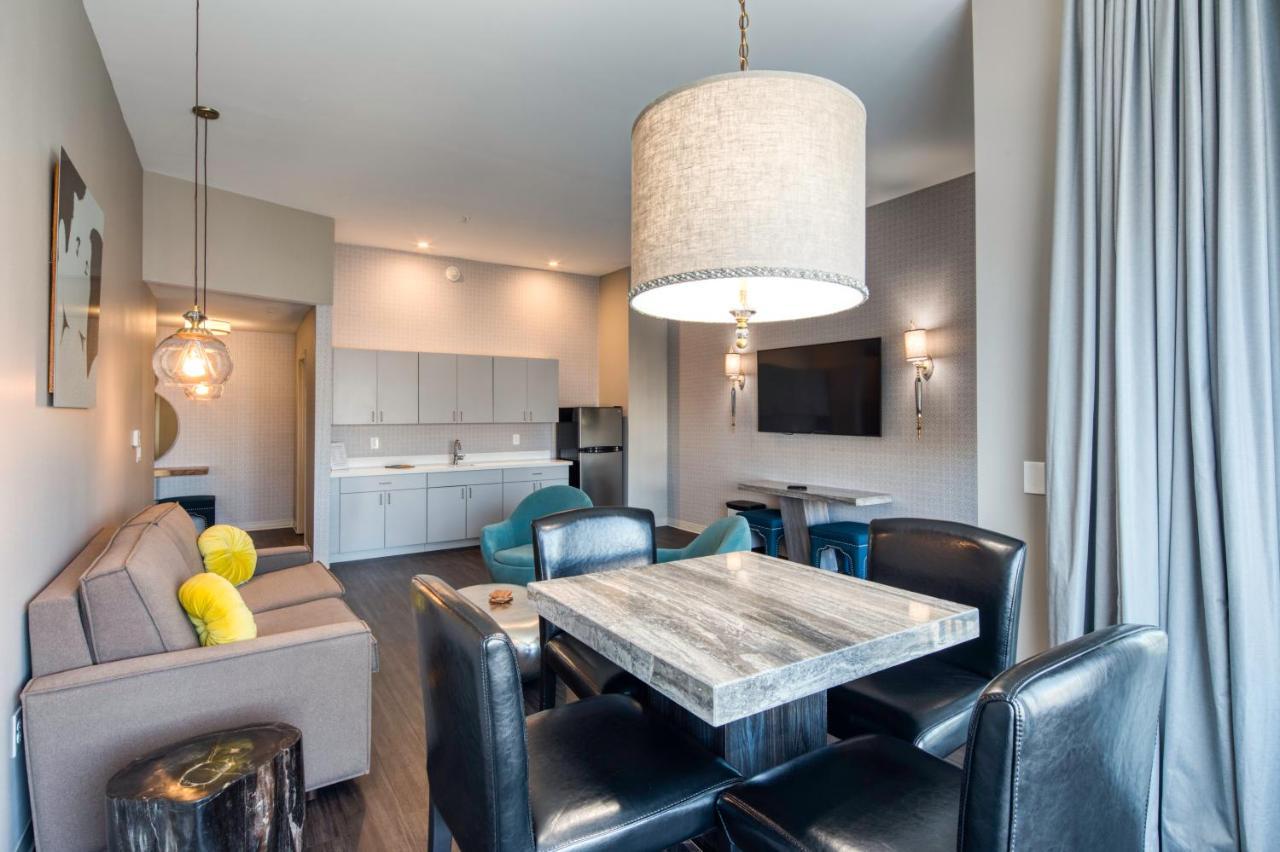 Holiday Inn Express & Suites - Charlotte - South End By Ihg Exteriér fotografie