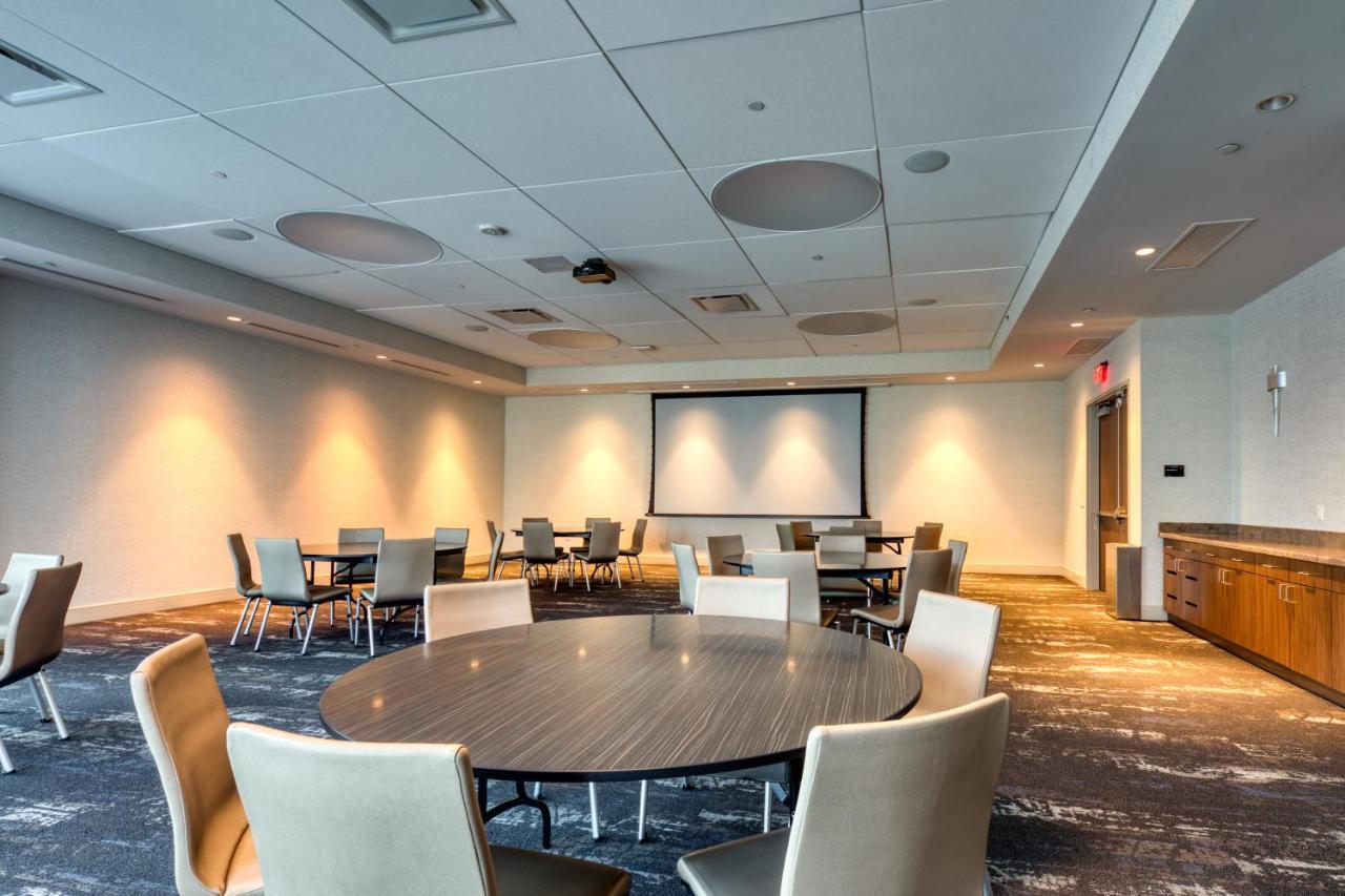 Holiday Inn Express & Suites - Charlotte - South End By Ihg Exteriér fotografie