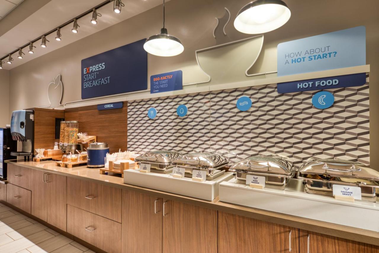 Holiday Inn Express & Suites - Charlotte - South End By Ihg Exteriér fotografie